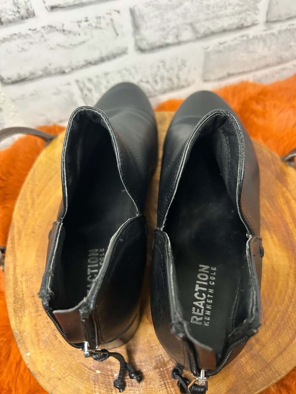 Kenneth Cole Reaction Black Faux Leather Ankle Booties with Back Zip - Picture 4 of 4